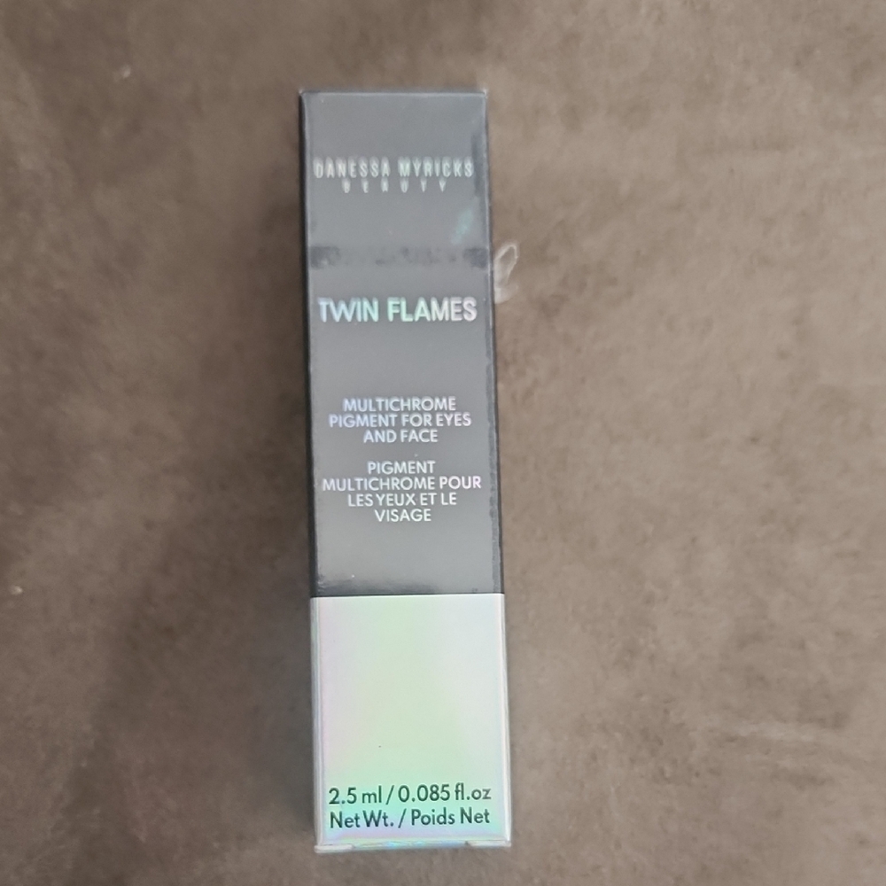 Danessa Myricks Beauty Twin Flames Multichrome Eyeshadow - Picture 1 of 4